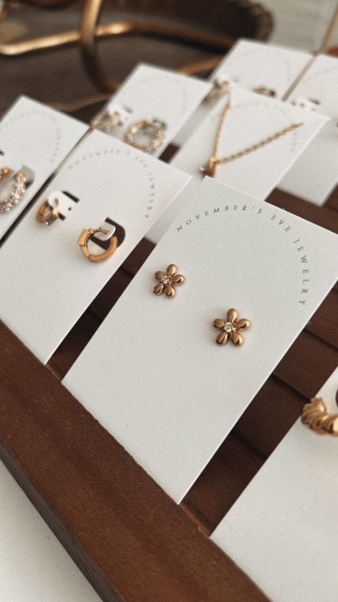 Daisy Studs