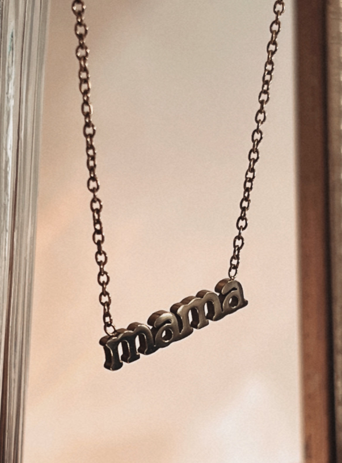 Mama Necklace