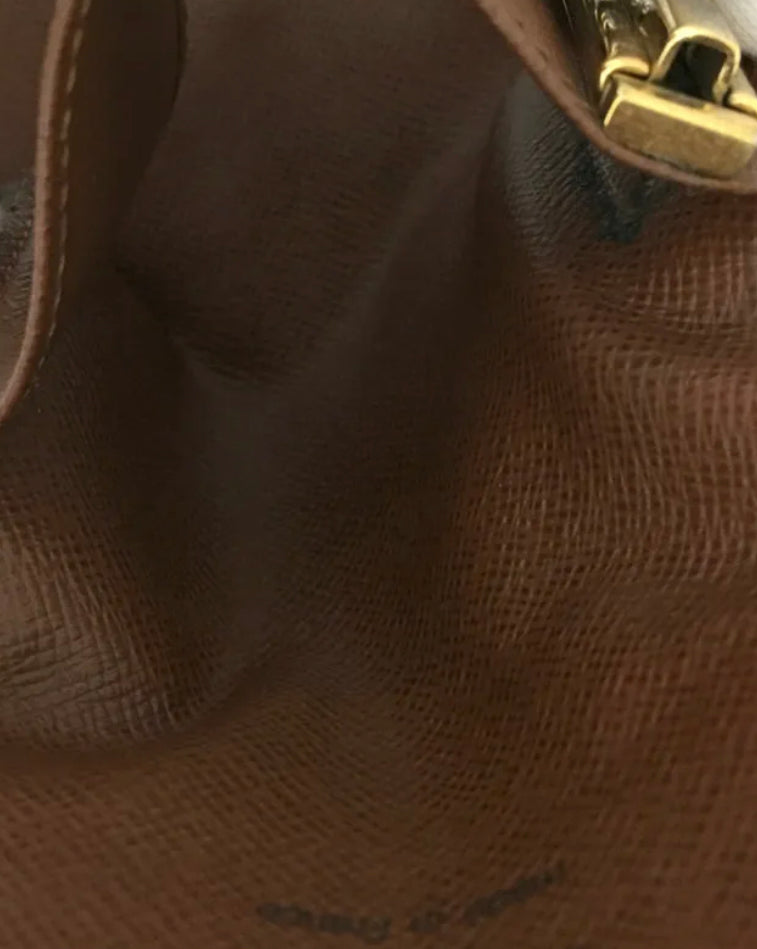 Louis Vuitton Monogram Multicles 6 Ring Key Case