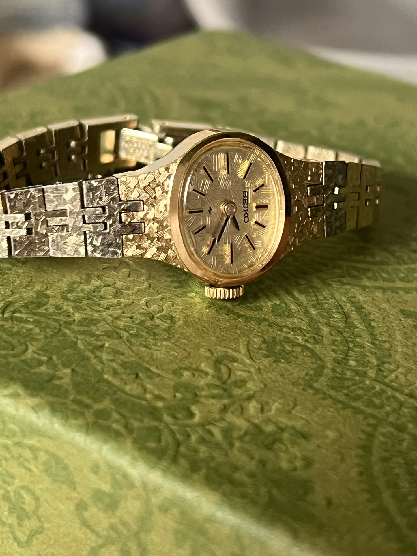 Seiko Vintage Ladies Wind-up Wrist Watch
