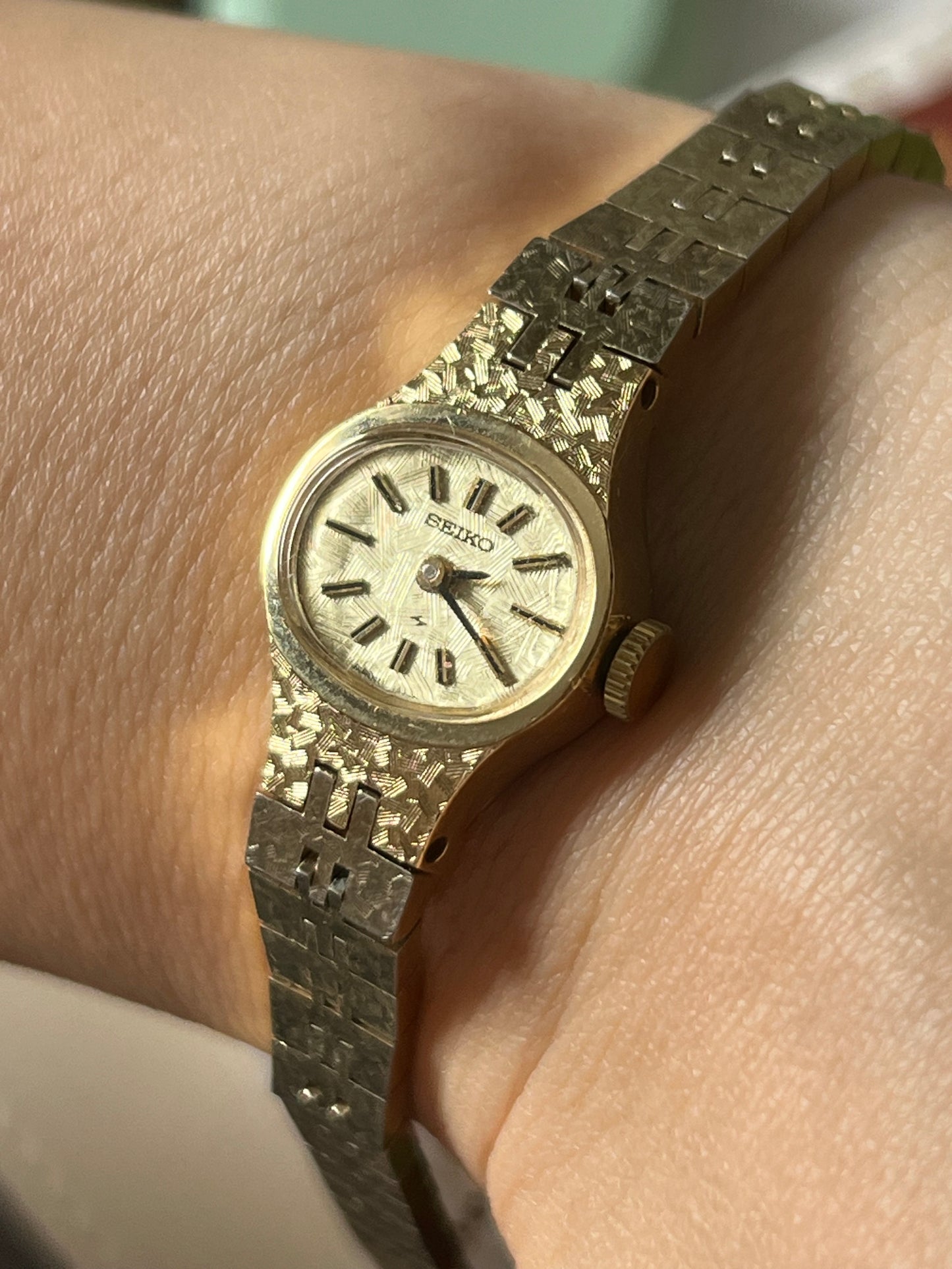 Seiko Vintage Ladies Wind-up Wrist Watch