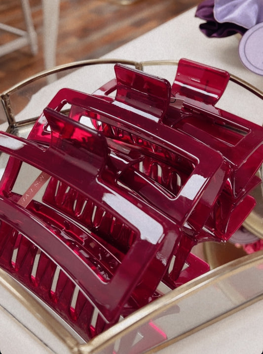 Oversized Cranberry Clip