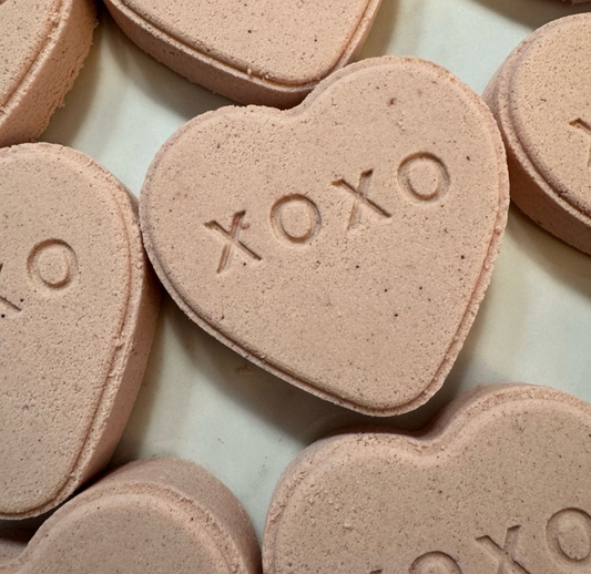 Pink Heart Foaming Bath Bomb XOXO
